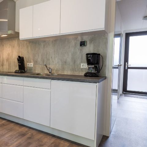 BUNGALOW 6 people - Forest Lodge 75 with hot tub and sauna