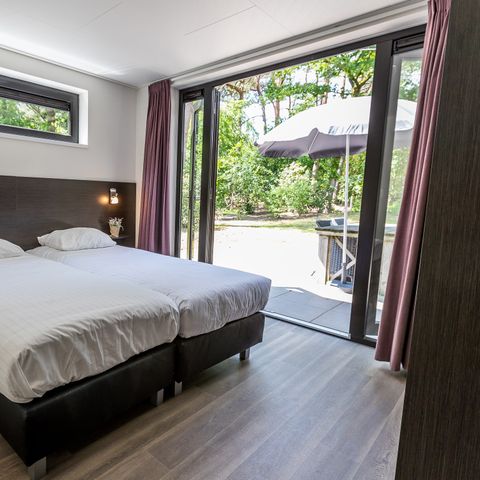 BUNGALOW 6 people - Forest Lodge 75 with hot tub and sauna