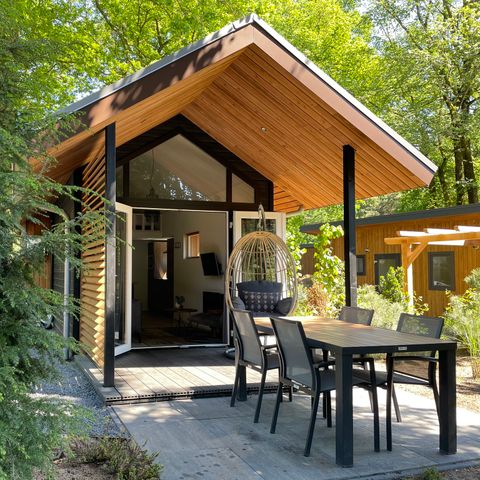 Bungalow 4 persons - Tiny Lodge Eco with hot tub