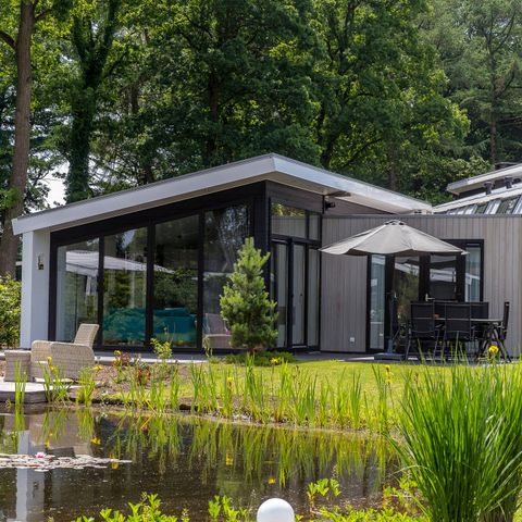 Bungalow 6 persons - Forest Lodge 75 with hot tub