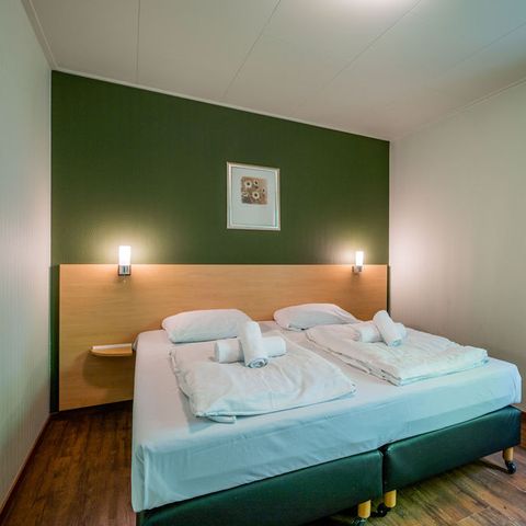 House 6 persons