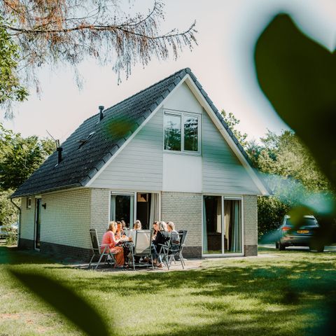 House 6 persons