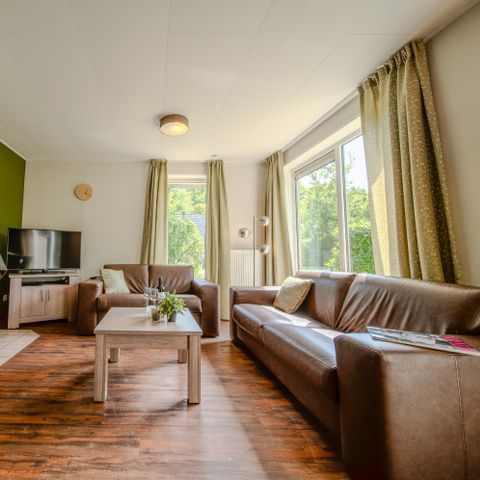 House 6 persons