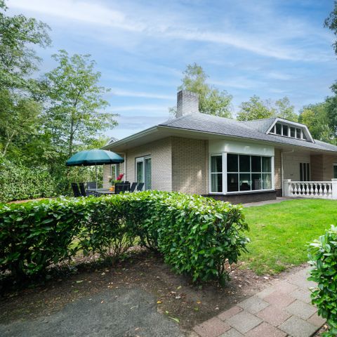 House 10 persons