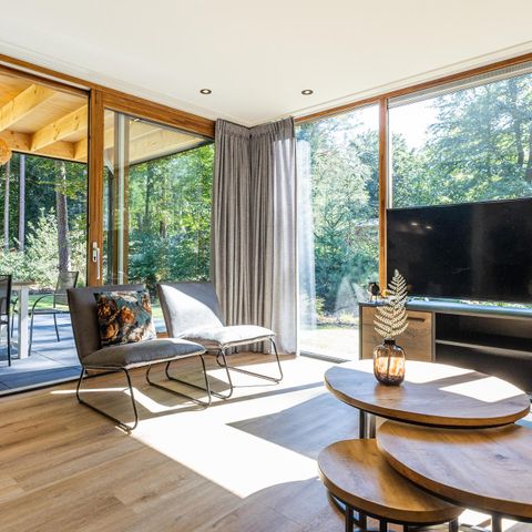 BUNGALOW 6 people - Deluxe with hot tub