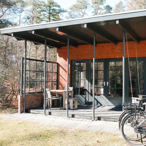 Bungalow 4 persons - Monumental with hot tub