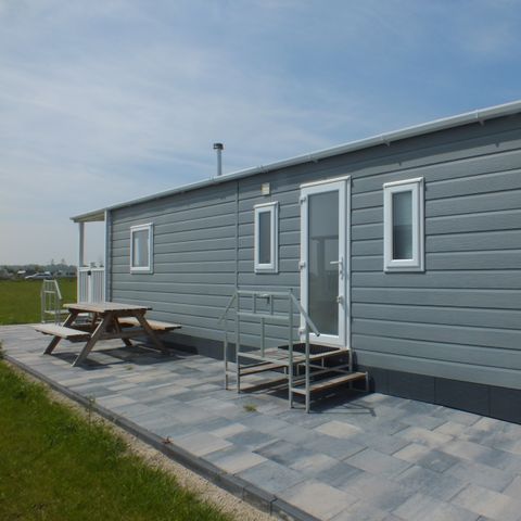 MOBILE HOME 4 people - with non-waterfront terrace