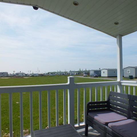 MOBILE HOME 4 people - with non-waterfront terrace