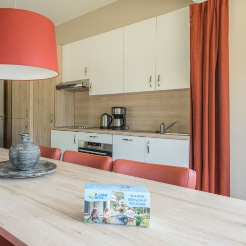 APARTMENT 7 people - Spacious Family Suite | 4 adults - 3 children