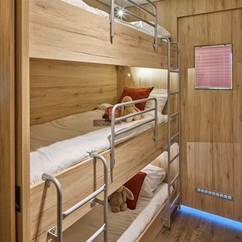 Apartment 7 persons - Spacious Family Suite | 4 adults - 3 children