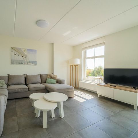 HOUSE 12 people - West Tower Sauna