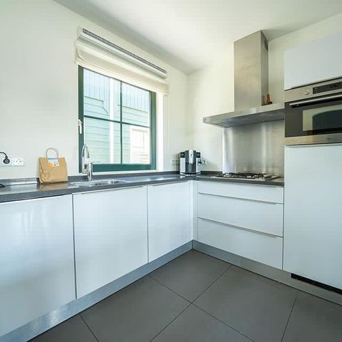 Group accommodation 12 persons - South Sea