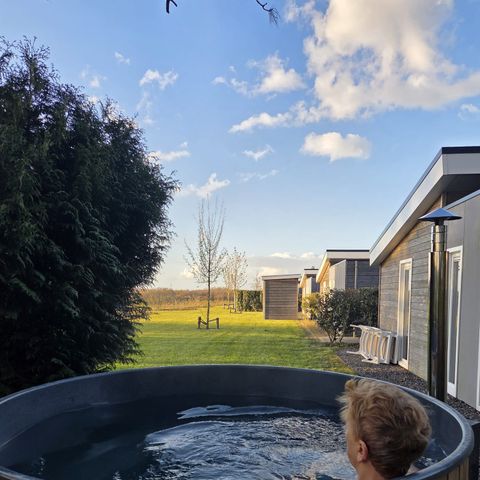 Chalet 6 persons - Ravenbosch - Atmosphere fireplace and hot tub