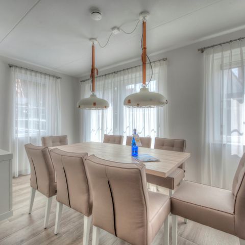 Villa 8 persons - De With Luxe