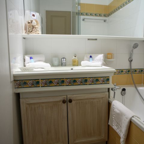 Apartment 4 persons - - 1 sleeping alcove - Terrace or balcony - Sea view