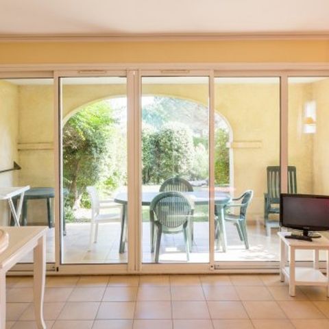 Apartment 7 persons - Flat 7 people - 1 bedroom + 1 sleeping area - Balcony (POL27)
