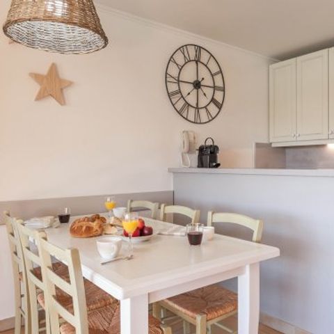 Apartment 7 persons - Flat 7 people - 1 bedroom + 1 sleeping area - Balcony - Quartier du Lac (POL27P)