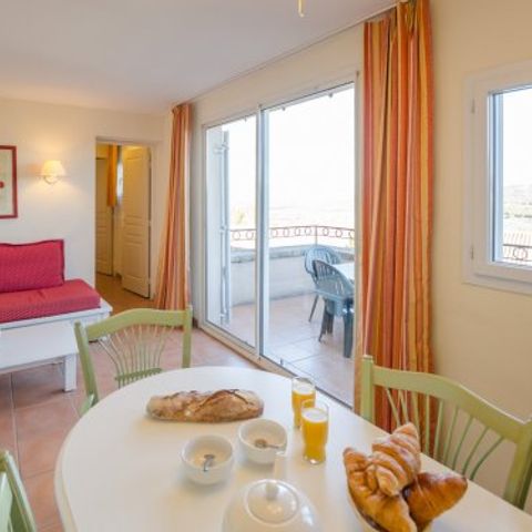 Apartment 8 persons - Flat 8 people - 2 bedrooms + 1 sleeping area - Balcony (POL38)