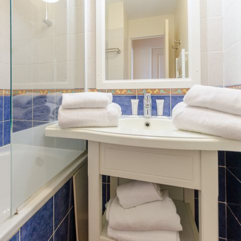 Apartment 6 persons - - 1 bedroom + 1 sleeping alcove - Balcony - Lake District
