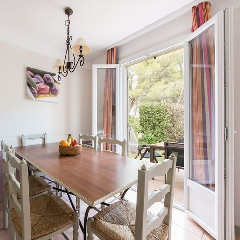 House 8 persons - - 2 bedrooms + 1 sleeping alcove - Duplex - Garden - Taillades district