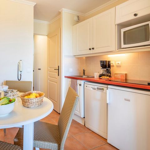 Apartment 5 persons - 1 BEDROOM - TERRACE OR BALCONY