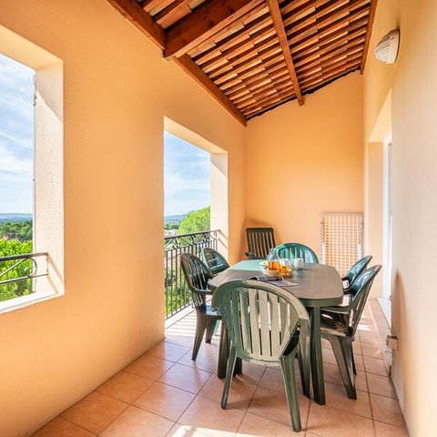 Apartment 8 persons - 2 BEDROOMS + 1 SLEEPING AREA - BALCONY - AIR-CONDITIONED