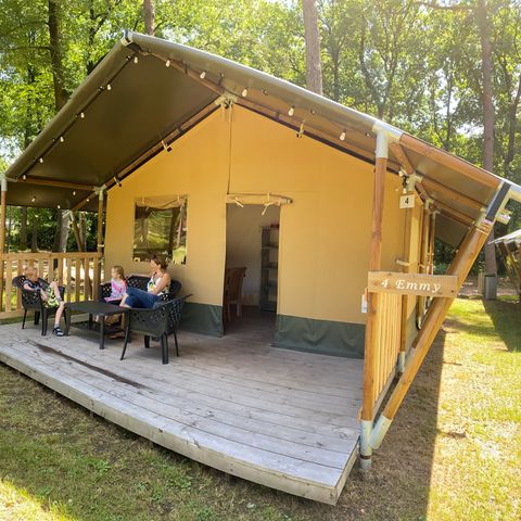 CANVAS AND WOOD TENT 6 people