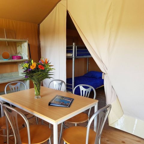 Canvas and wooden tent 6 persons