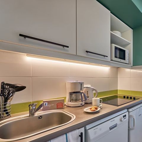 APARTMENT 4 people - - 1 bedroom - Terrace or balcony - Renovated