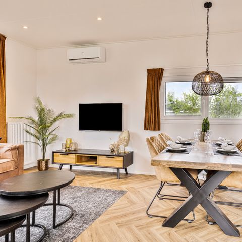 BUNGALOW 6 people - Module Special Wellness (Hot tub)