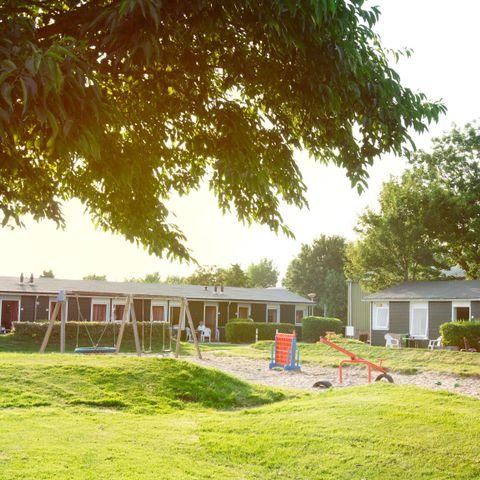BUNGALOW 5 people