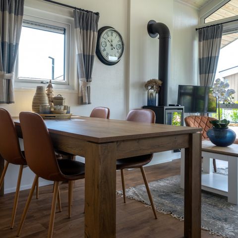 UNUSUAL ACCOMMODATION 4 people - Tiny Lodge 2+2