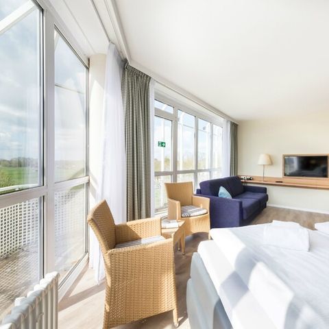 BEDROOM 4 people - Hotel room BK408 (max. 2 adults)