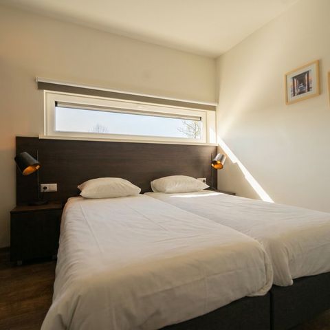 Group accommodation 10 persons - Embankment villa