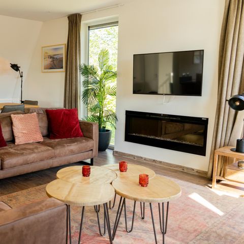 HOUSE 10 people - Embankment villa