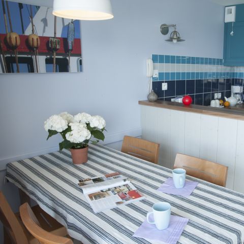 APARTMENT 6 people - - 1 bedroom + 1 sleeping alcove - Terrace or balcony - Sea view