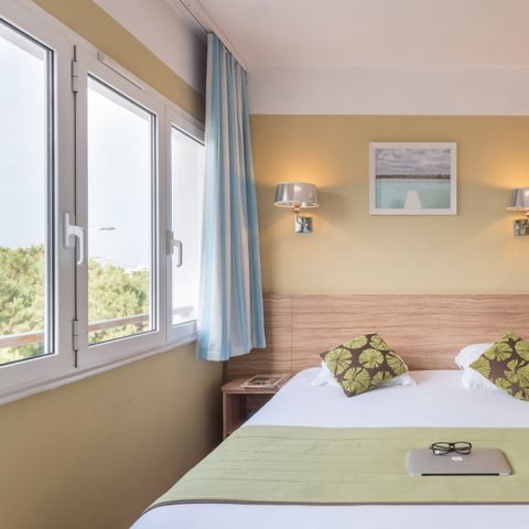 APARTMENT 6 people - - 1 bedroom + 1 sleeping alcove - Terrace - Air conditioned
