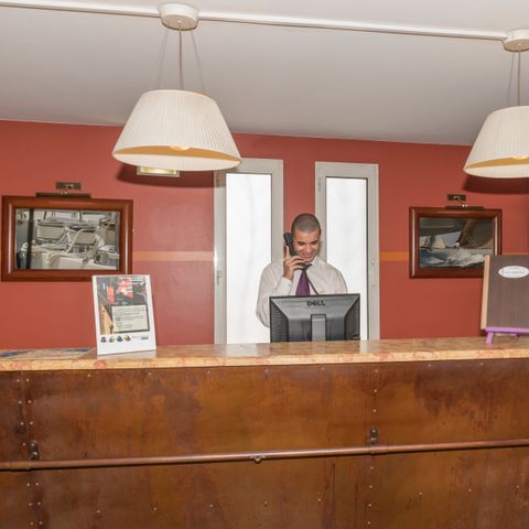 Pierre & Vacances Premium Résidence Port Prestige - Camping Alpes-Maritimes - Image N°2
