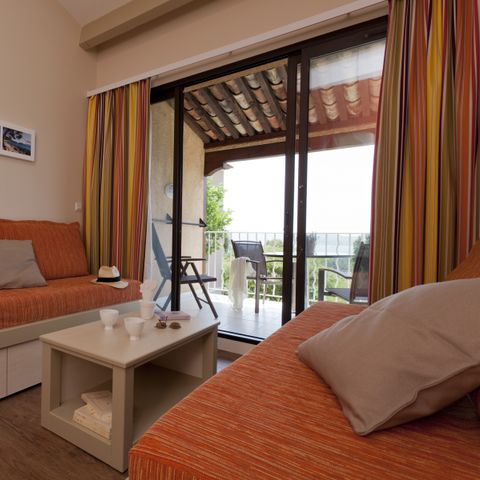 APARTMENT 4 people - - 1 bedroom
