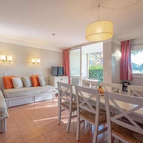 APARTMENT 6 people - - 1 bedroom + 1 sleeping alcove - Terrace or balcony - River view
