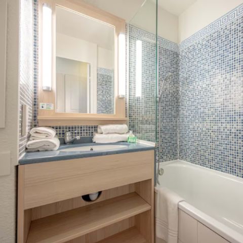 APARTMENT 4 people - - 1 bedroom - Sea view - Air-conditioned - Terrace or balcony