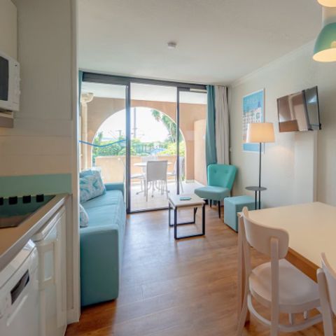 APARTMENT 4 people - - 1 bedroom - Air-conditioned - Terrace or balcony