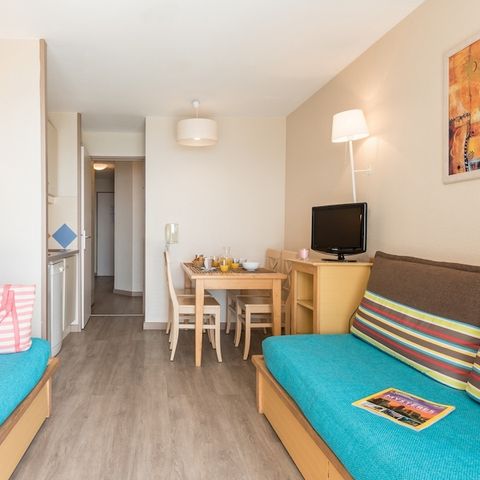 APARTMENT 5 people - - 1 bedroom - Terrace or balcony