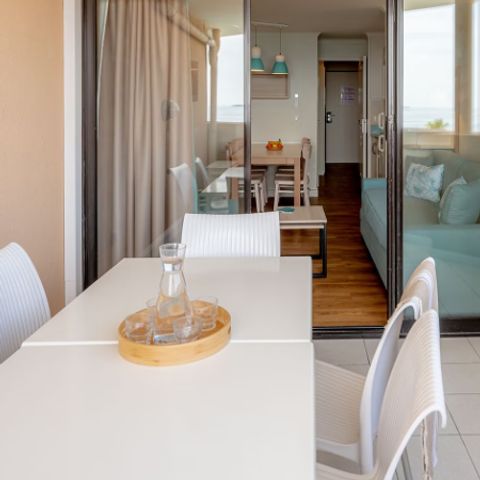 APARTMENT 6 people - - 1 bedroom + 1 sleeping alcove - Sea view - Air-conditioned - Terrace or balcony
