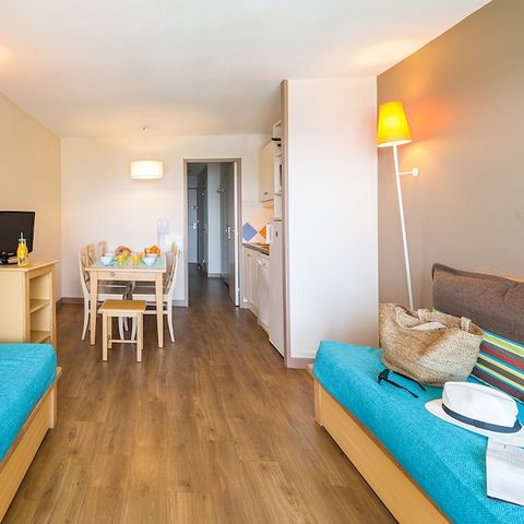 APARTMENT 7 people - - 1 bedroom + 1 sleeping alcove - Sea view - Terrace or balcony