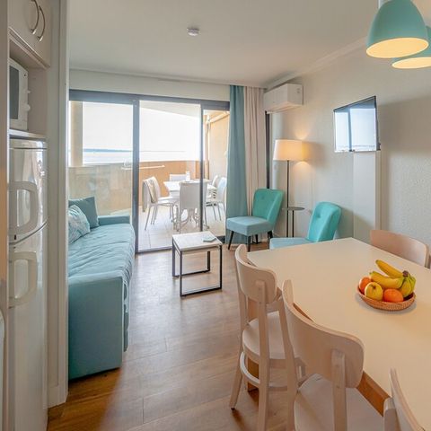 Apartment 6 persons - 1 bedroom - 1 sleeping - Alcove - Sea view - Air-conditioned - Terrace or balcony