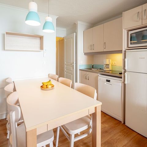 Apartment 6 persons - 1 bedroom - 1 sleeping - Alcove - Sea view - Air-conditioned - Terrace or balcony