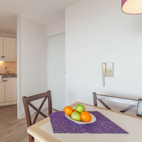 APARTMENT 7 people - - 1 bedroom + 1 sleeping alcove - Terrace or balcony - Garden view