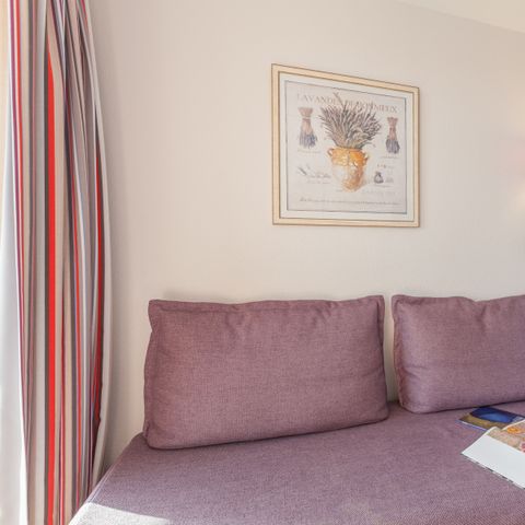 Apartment 6 persons - 1 bedroom + 1 sleeping area - Terrace or balcony - Garden view - Renovated - Air-conditioned