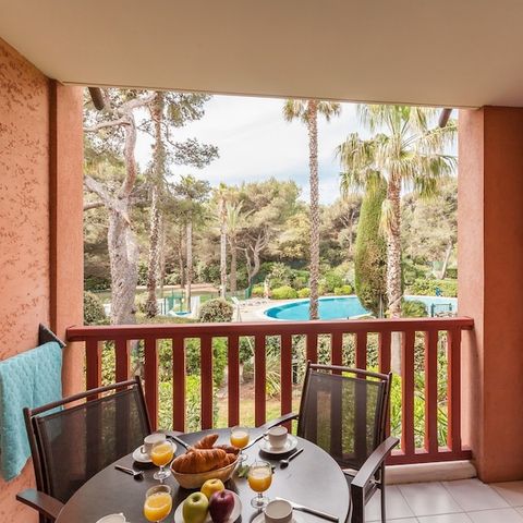 Studio 4 persons - 1 sleeping area - Terrace or balcony - Garden view